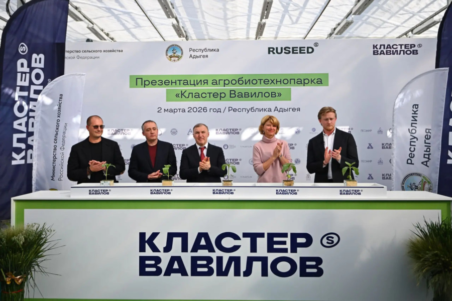 Мурат Кумпилов и Оксана Лут обсудили вопросы развития сельского хозяйства